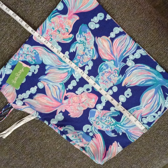 ⛵HTF Lilly Pulitzer⛵ - Kimi Top - Picture 12 of 12